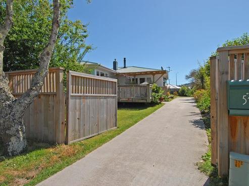 51 Oregon Drive, Maoribank