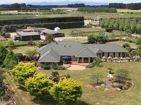 1084 Sandy Knolls Road, West Melton