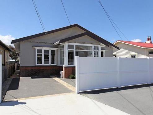 14 Collins Street, Petone