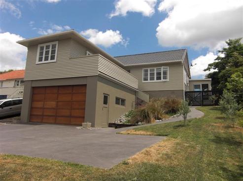 27 Plunket Terrace, Hamilton East