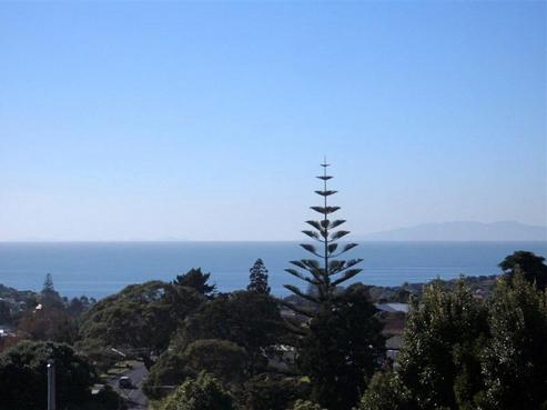 122 Browns Bay Road, Rothesay Bay