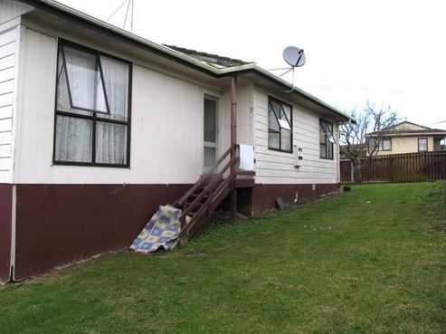 2/9 Coombe Avenue, Otara