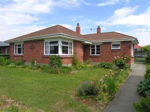 9 Harborough Street, Watlington