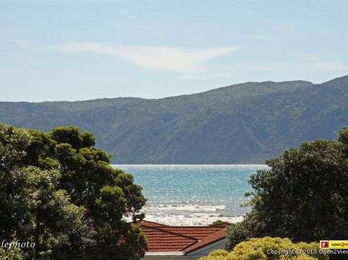11 Golf Road, Paraparaumu Beach