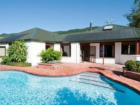 12 Milne Place, Richmond