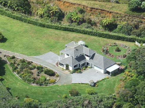 2451 Awhitu Road, Awhitu