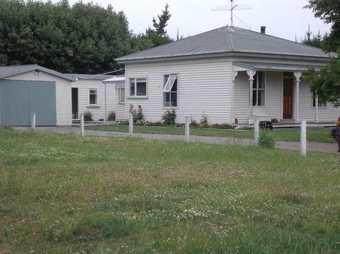 1458 Line Road, Lauriston