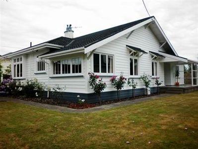 11 Collins Street, Hawera