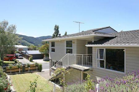 3 Kurth Crescent, Silverstream