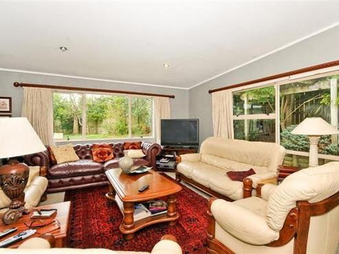 4A Pine Avenue, Bader