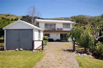 818 Wainui Main Road, Wainui