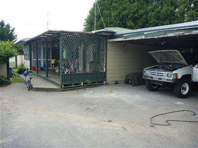 250 Sunset Road, Sunnybrook