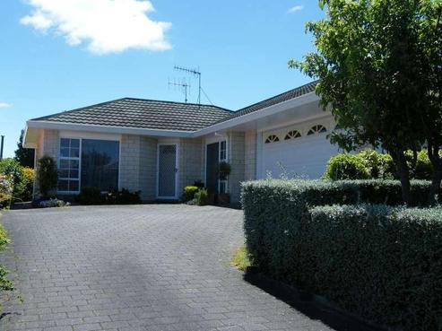 2/38 Shepherd Road, Waipahihi