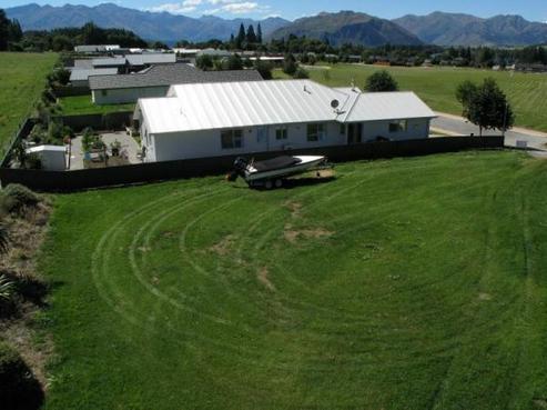 60 Kelliher Drive, Wanaka