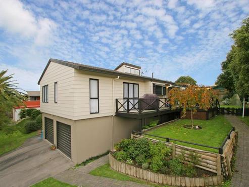 10 Gleneagles Grove, Wattle Downs