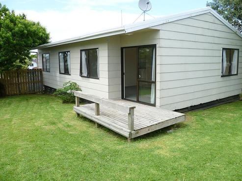 38B Maplesden Drive, Clendon Park