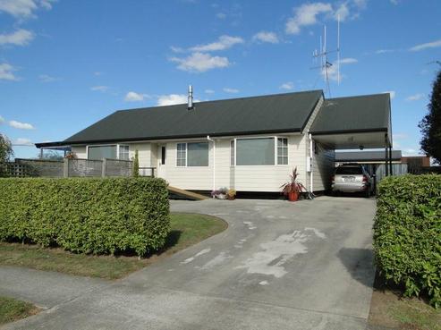12 Raleigh Street, Leamington