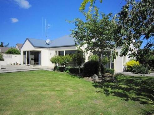 25 Chateau Close, Gleniti