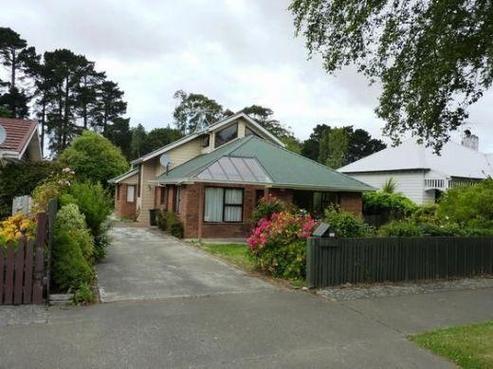 77 Alice Street, Gladstone