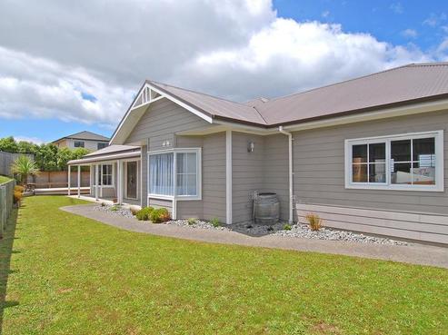12 Kirton Drive, Riverstone Terraces