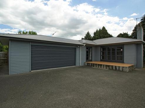 16 Hinton Avenue, Forest Lake