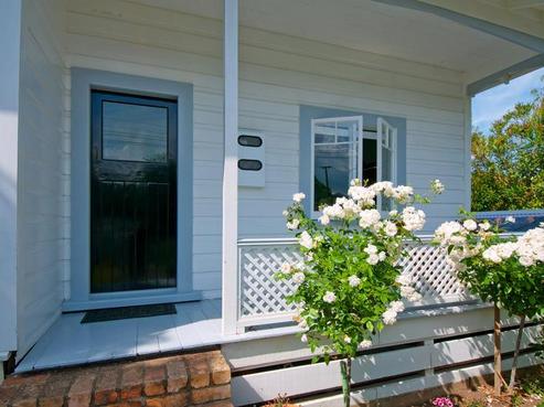 8 Evan Street, Belmont
