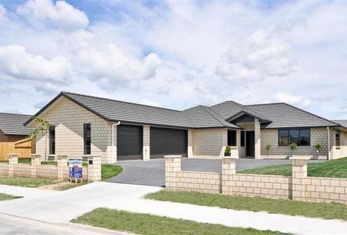 16 Tallentire Crescent, Huntington