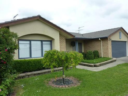 16 Atworth Way, Burswood