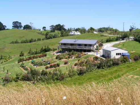 409 Pah Hill Road, Wharehine