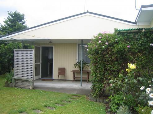 2/11 Church Road, Taradale