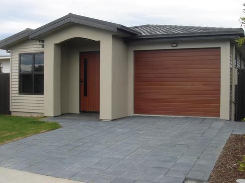 35 Bowling Road, Greenmeadows