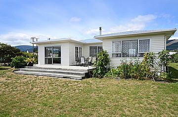 6 Lammas Street, Richmond