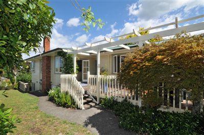 9 Creamer Avenue, Belmont