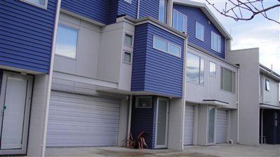 22D Packe Street, Edgeware