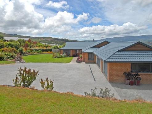 72 Kirton Drive, Riverstone Terraces