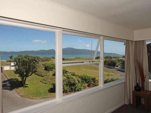78 Marine Parade, Paraparaumu Beach