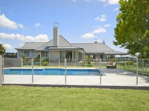 341 Monument Road, Clevedon