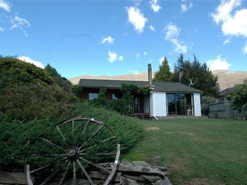 10 Sargood Drive, Wanaka