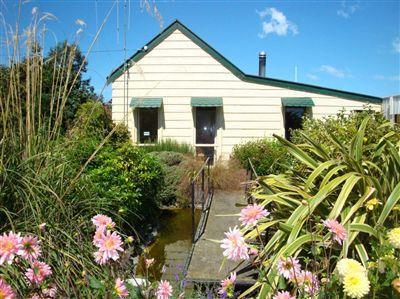 10 Barker Road, Winchester