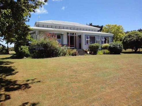 263 Valley Road, Woodville