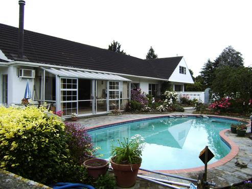 495 Pages Road, Gleniti
