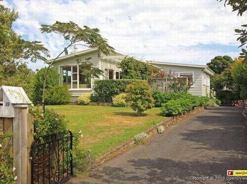 39 Golf Road, Paraparaumu Beach
