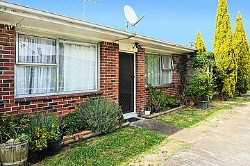 2/11 Moa Road, Point Chevalier