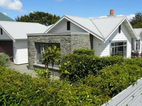 64 Grey Street, Gladstone