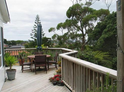 25 Deep Creek Road, Waiake