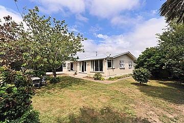 4 Collins Road, Richmond