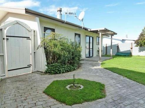 4 Burton Crescent, Flaxmere