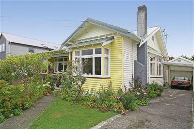 24 Saint James Avenue, Boulcott