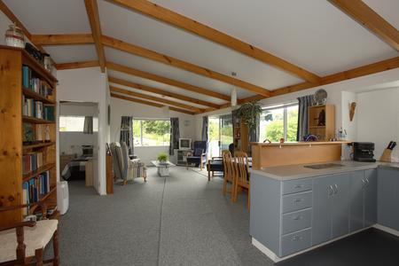 68 Eden Terrace, Kamo