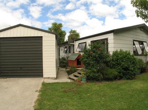 4A Parakai Avenue, Parakai